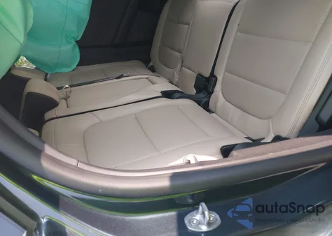 2022 Ford Escape Titanium z USA, uszkodzony, nr VIN 1FMCU9J93NUB50196